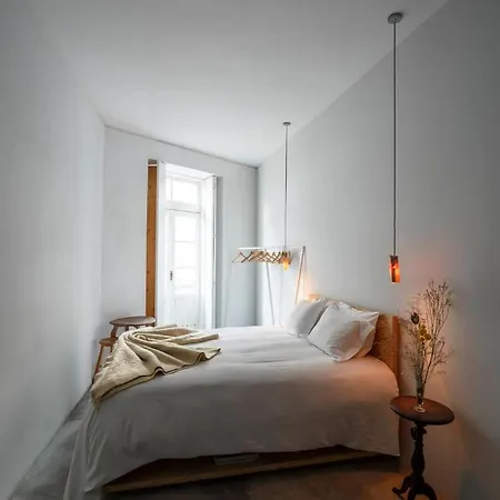 In Guest - Missopo Opo Porto